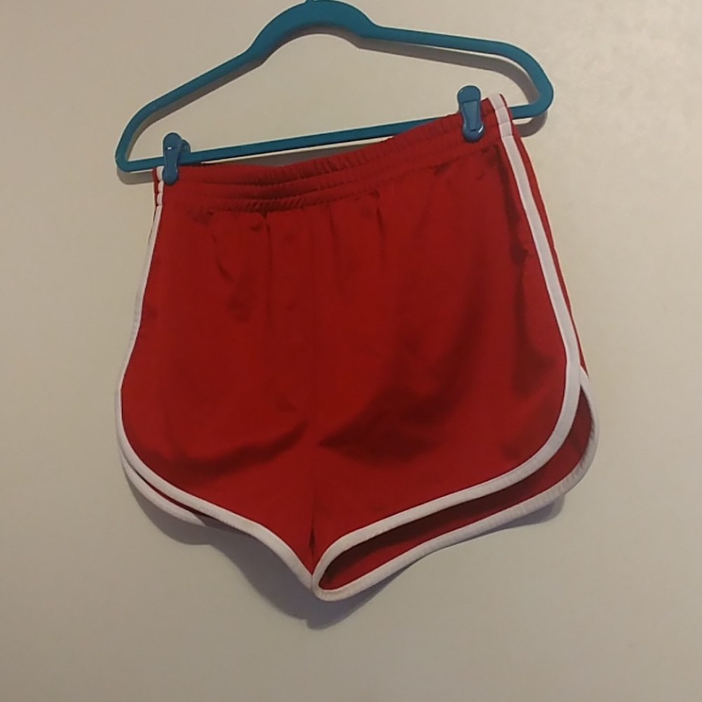 Active Dolphin Hem Shorts- Red/White